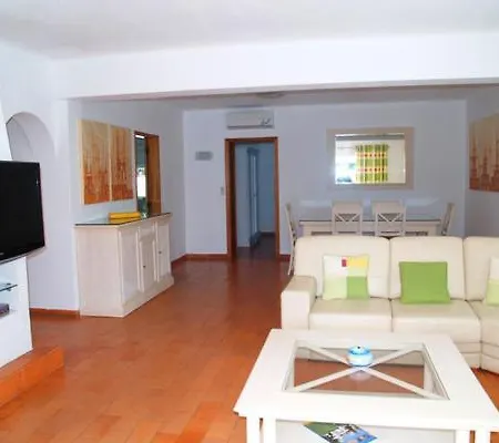 Sleeps 8 With Pool Air Con And Wifi * Vale do Lobo