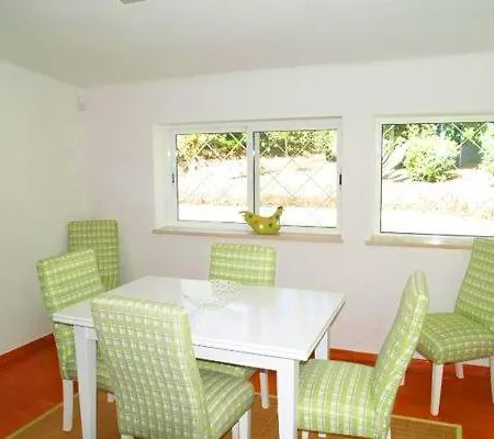 Sleeps 8 With Pool Air Con And Wifi Villa *